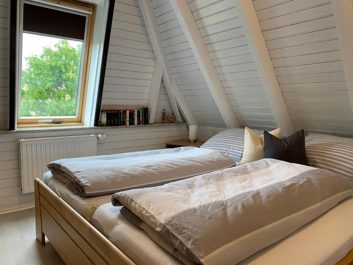 Ferienhaus Robbe Dorum Екстер'єр фото