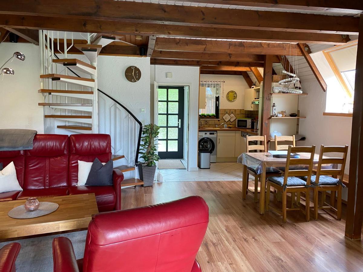 Ferienhaus Robbe Dorum Екстер'єр фото