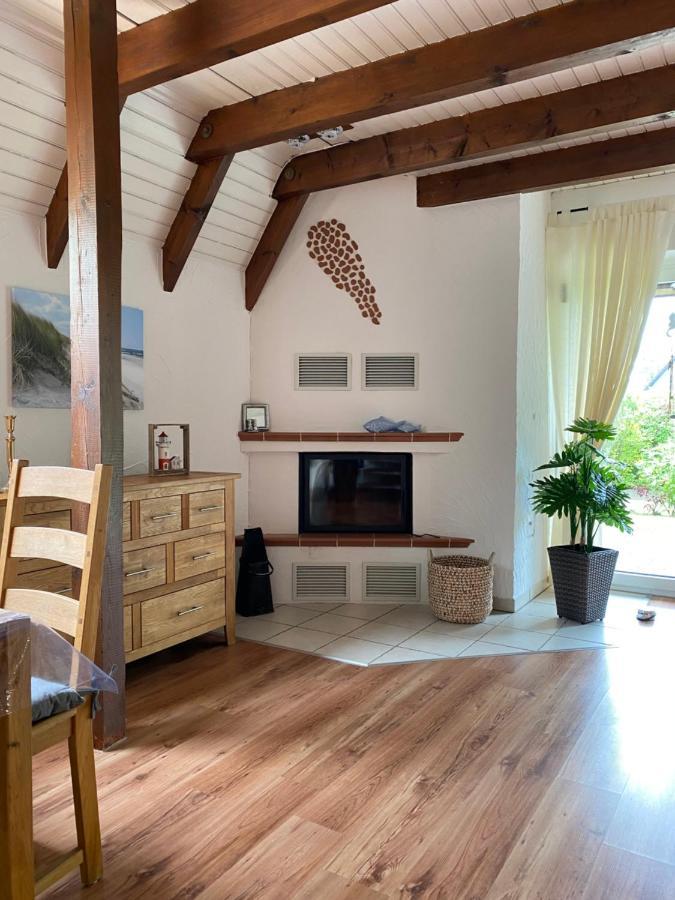Ferienhaus Robbe Dorum Екстер'єр фото