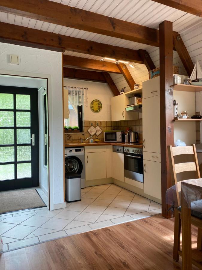 Ferienhaus Robbe Dorum Екстер'єр фото